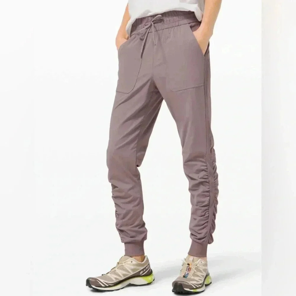 Lululemon Beyond the Studio Jogger
Lunar Rock 2